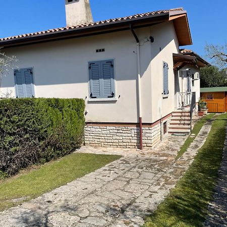 Apartamento Casa Patrizia Torri Del Benaco Exterior foto